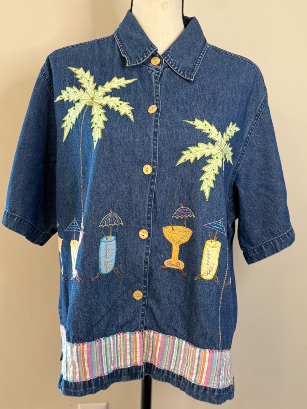 New Directions tropical embroidered denim button up top SZ XL